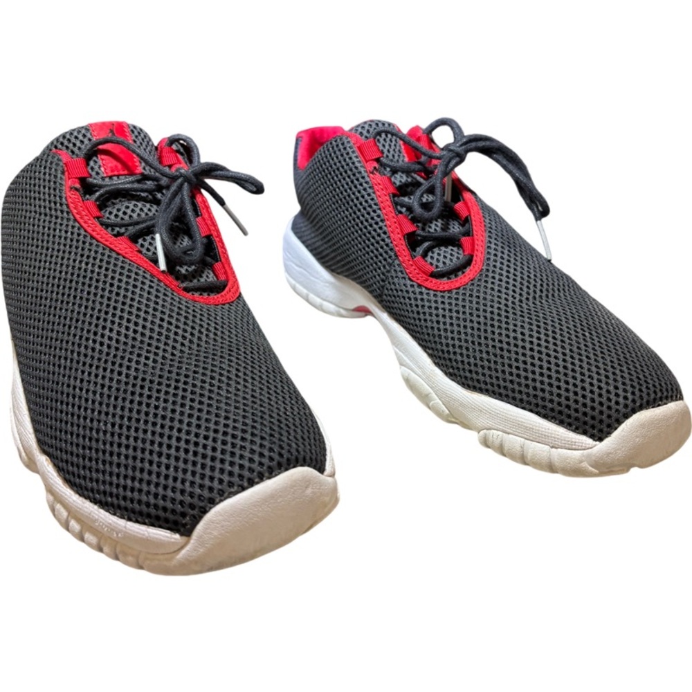 Air Jordan Future Low GS Shoes Black/University Red/White 724813-001 Sz 8